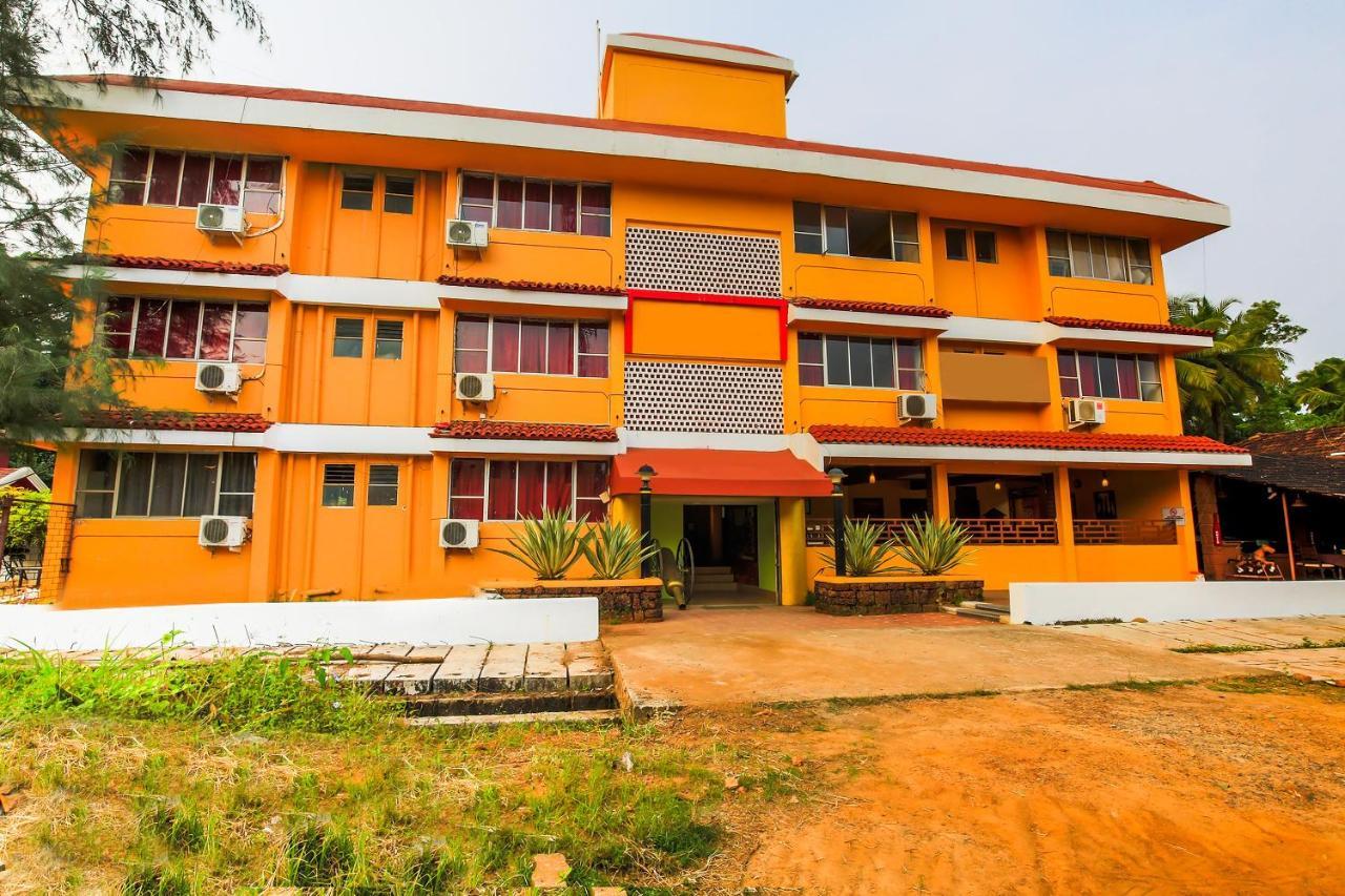 Oyo 18794 Hotel Colva Plaza エクステリア 写真