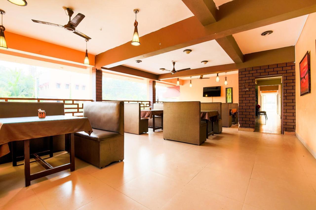 Oyo 18794 Hotel Colva Plaza エクステリア 写真