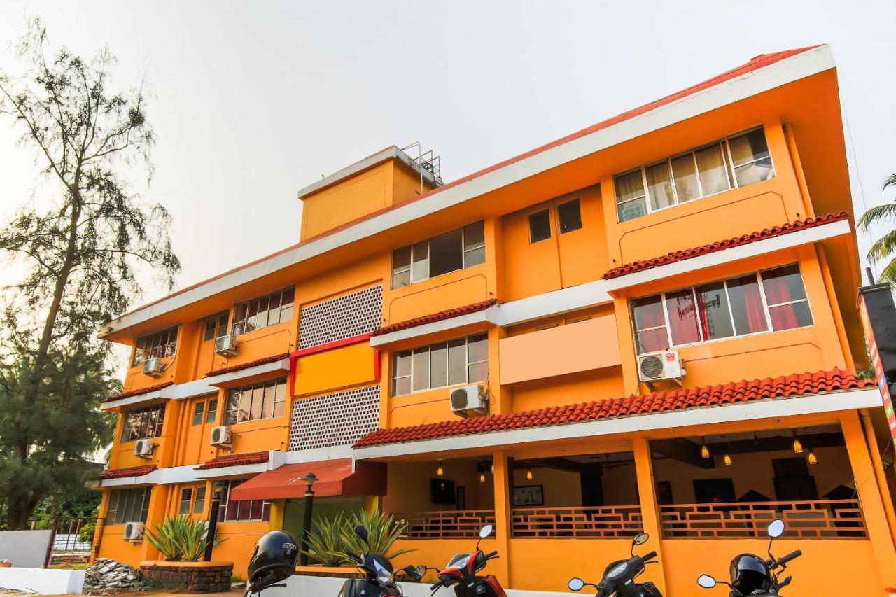 Oyo 18794 Hotel Colva Plaza エクステリア 写真