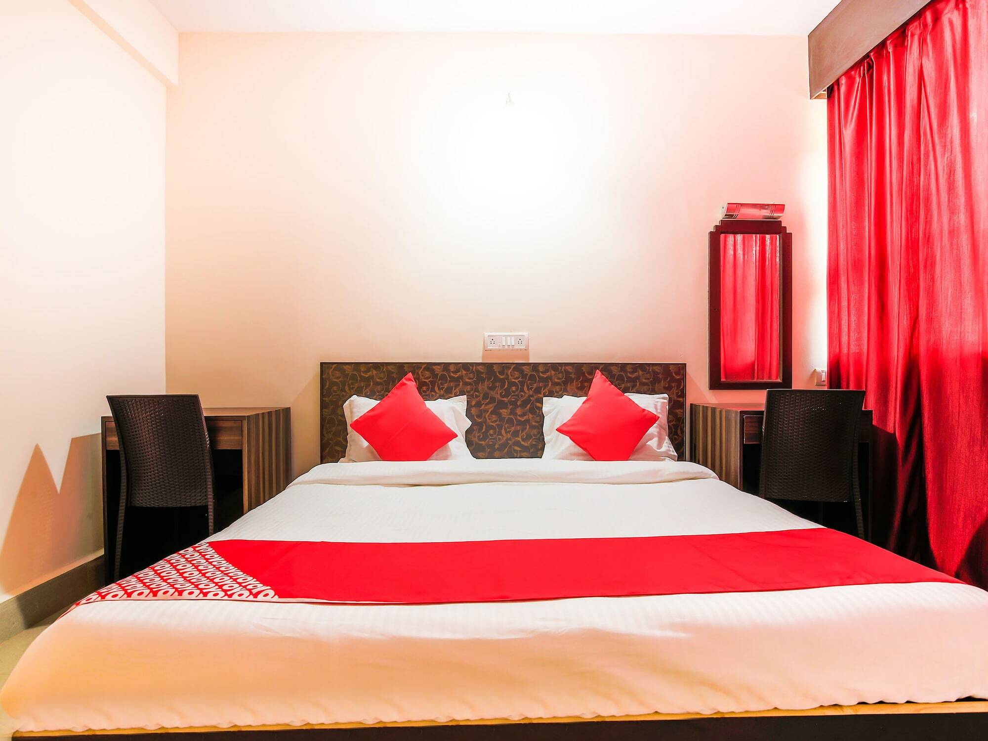 Oyo 18794 Hotel Colva Plaza エクステリア 写真